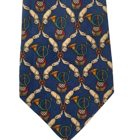 Salvatore Ferragamo Country Pursuits Fox Hunting Classic Luxury 100% Silk Tie - Picture 6 of 11